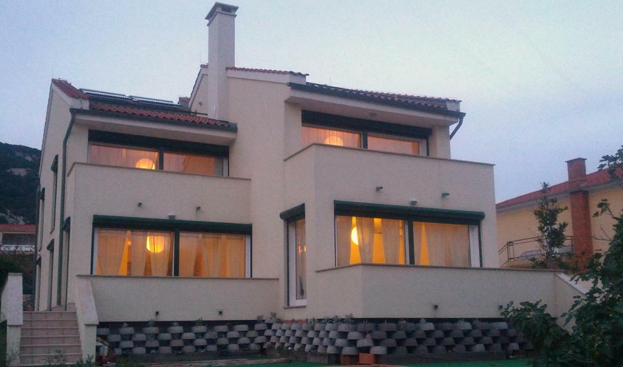 Apartments & Rooms Ddd2 Baška Eksteriør billede