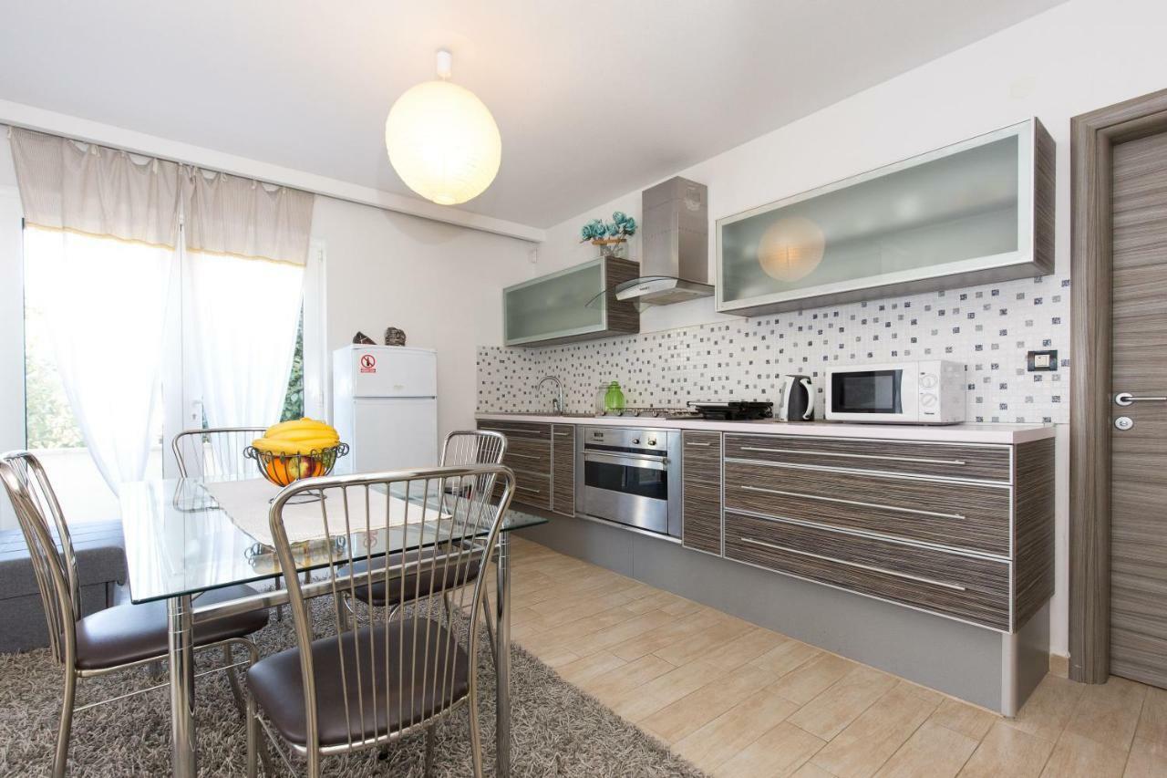 Apartments & Rooms Ddd2 Baška Eksteriør billede